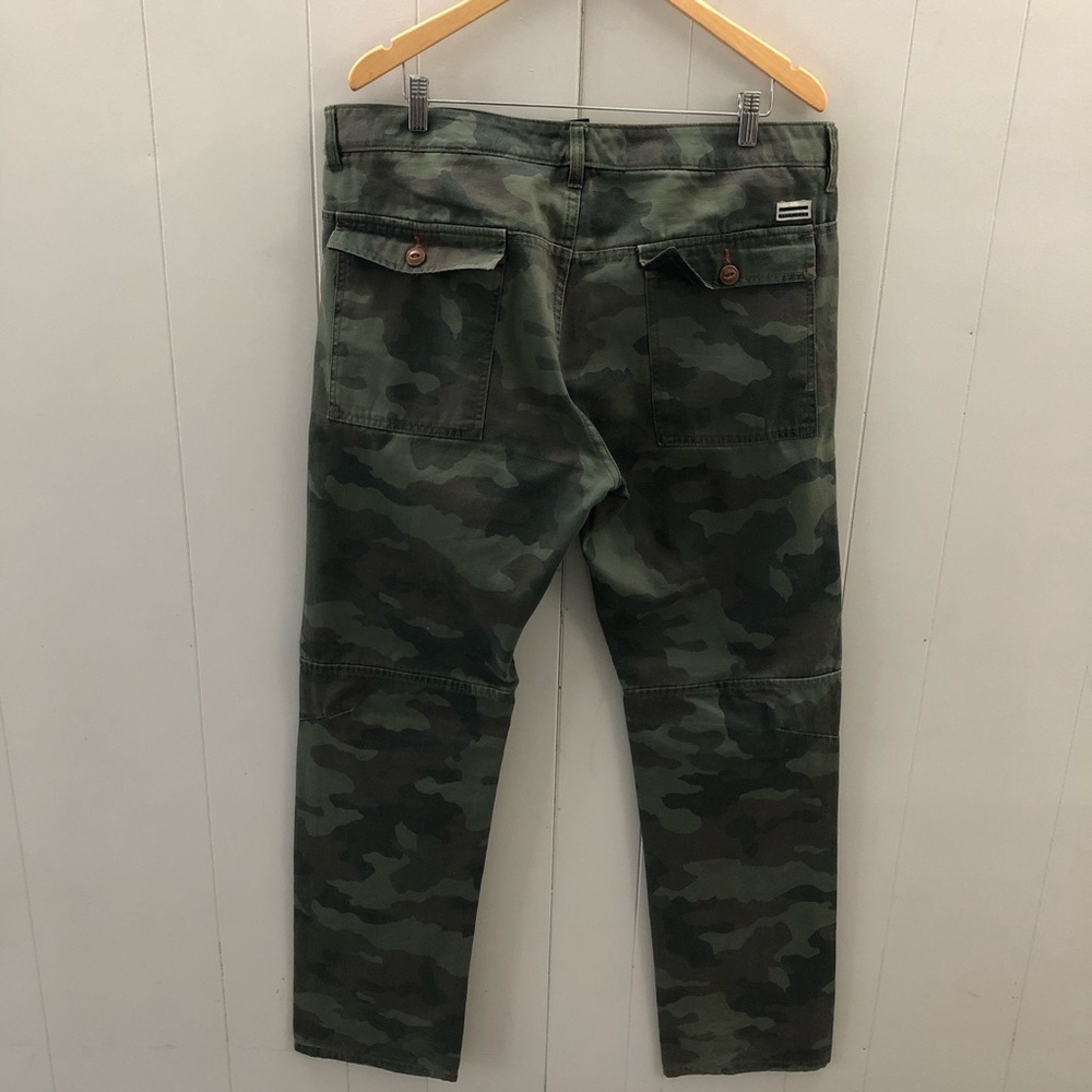 ******SOLD******* SEAN JOHN Sz 36 - Picture 3 of 8